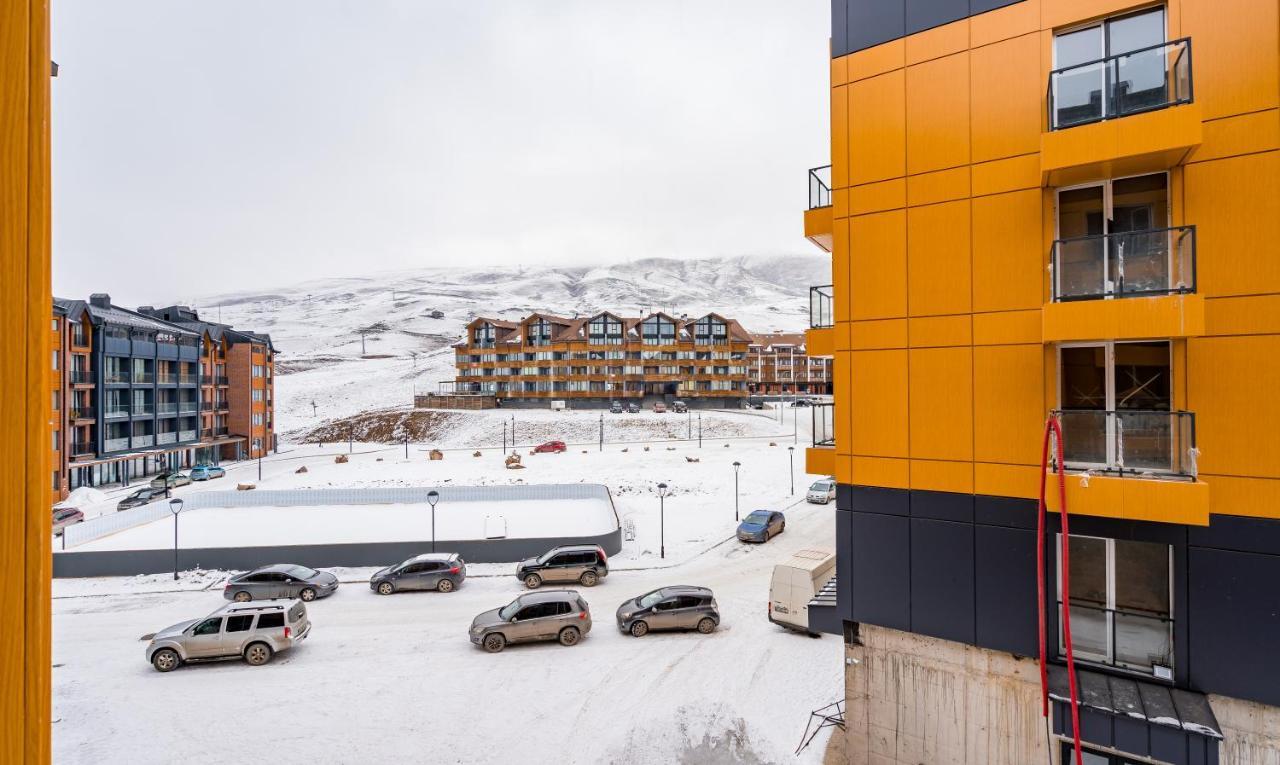 Studio Apartment In New Gudauri Redco Block F2 Bagian luar foto
