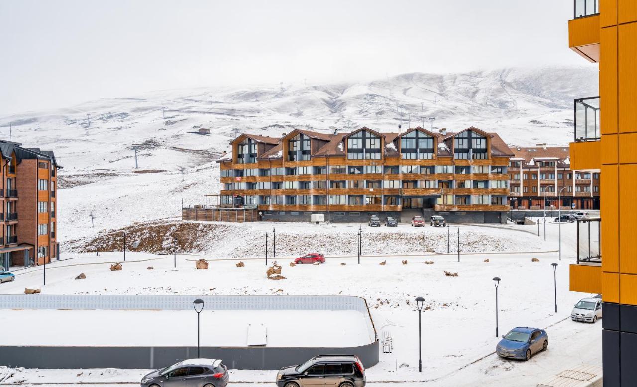 Studio Apartment In New Gudauri Redco Block F2 Bagian luar foto