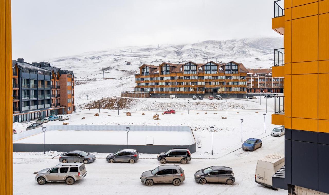 Studio Apartment In New Gudauri Redco Block F2 Bagian luar foto